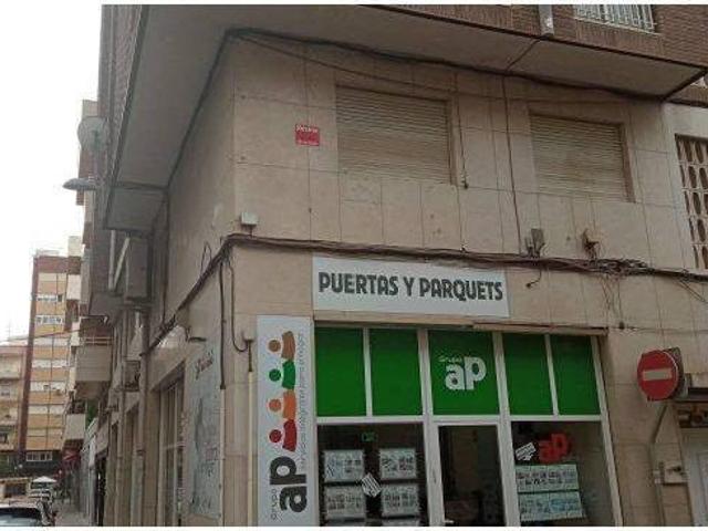 Casa en alquiler en Elda