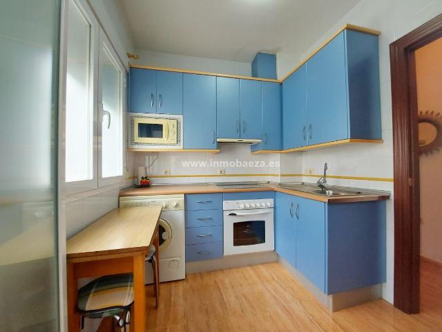 Apartamento en alquiler en Baeza, Barrio Poetas de la Hispanidad