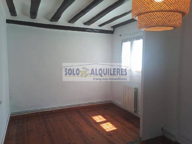 Apartamento en alquiler en Casco Antiguo, Iruñerria