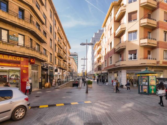 Apartamento en alquiler en Segundo Ensanche, Iruñerria