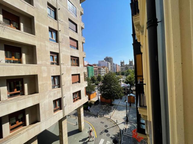 Apartamento en alquiler en Gijón, Polígono de Pumarín
