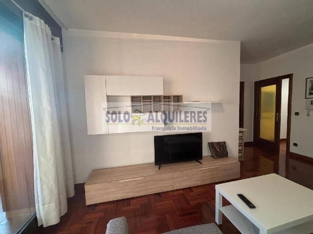 Apartamento en alquiler en Ermitagaña-Mendebaldea, Iruñerria