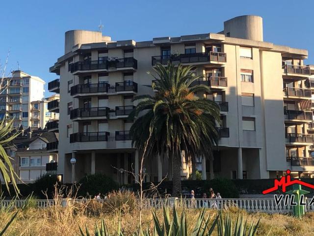 Apartamento en alquiler en Laredo