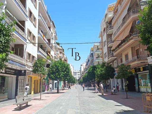 Apartamento en alquiler en Los Remedios, Sevilla