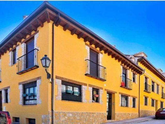 Casa en alquiler en Torrecaballeros, Castilla y León
