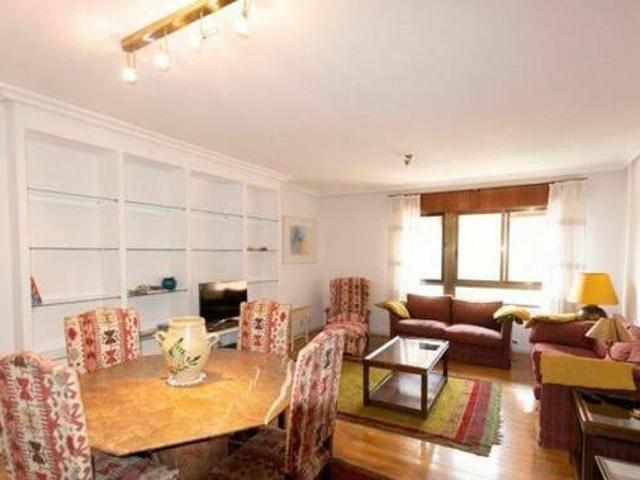 Casa en alquiler en Oviedo