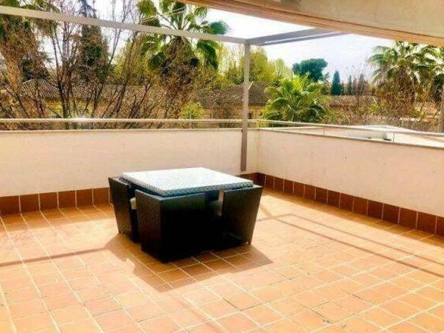 Casa en alquiler en Granada