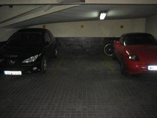 Garaje en venta en Madrid, Universidad