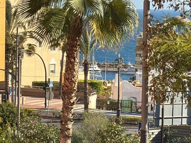 Piso en alquiler en Aguadulce