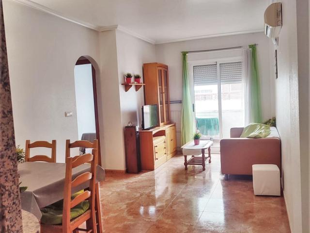 Apartamento en alquiler en Torrevieja, Europa