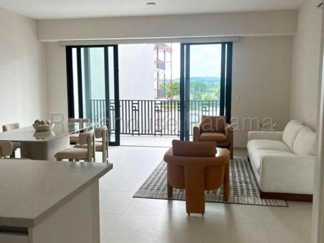 Alquilo Apartamento amoblado en Residencial Village Center en Santa Maria