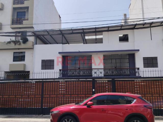 Casa alquiler en El Carmen, Comas