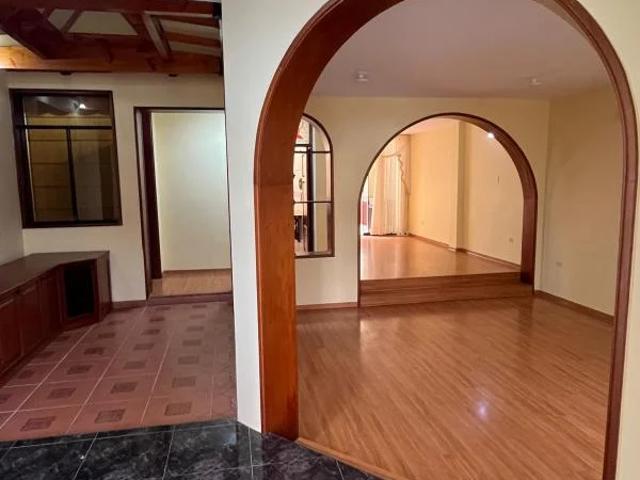 Casa alquiler en San Miguel Characuaycui, Lima Metropolitana