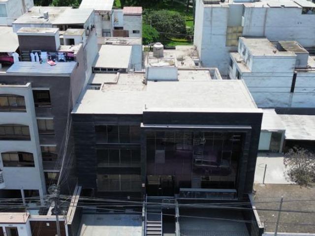 Local Comercial alquiler en Santiago De Surco, Lima Metropolitana