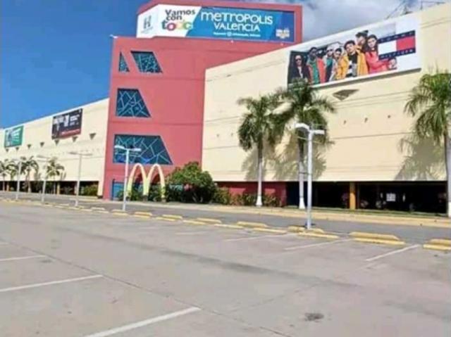 Local Comercial en alquiler en Falcón