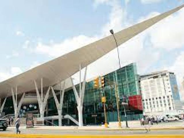 Oficina en alquiler en Leoncio Martínez, Miranda
