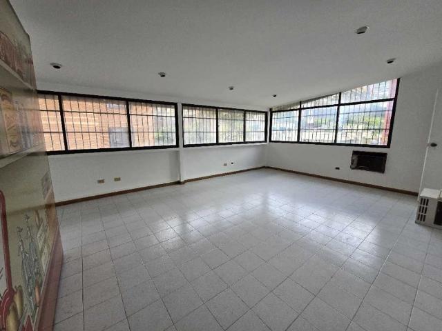Oficina en alquiler en Las Mercedes, Caracas
