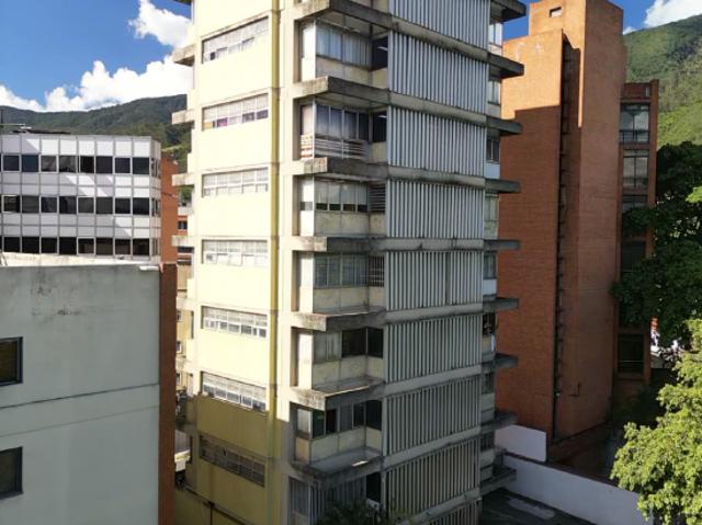 Oficina en alquiler en San Bernardino, Caracas
