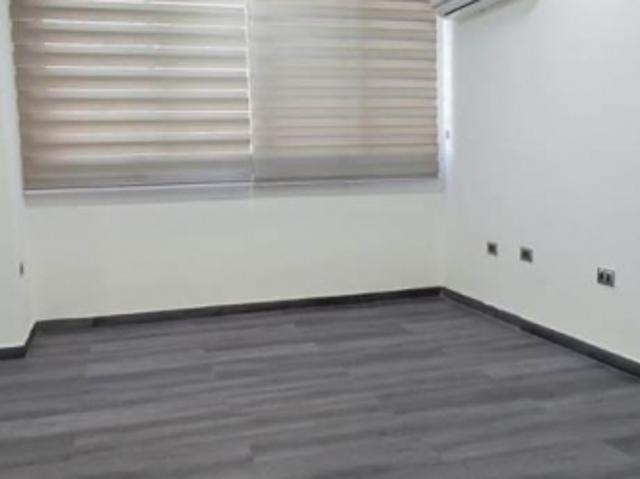 Oficina en alquiler en Leoncio Martínez, Miranda