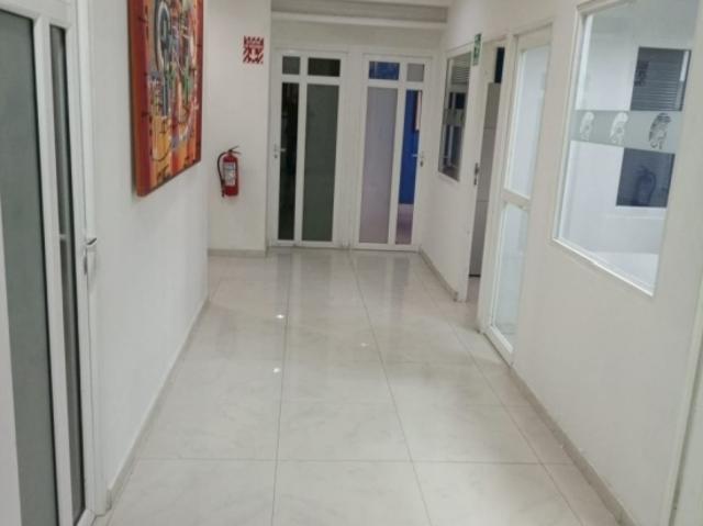 Oficina en alquiler en Girardot, Aragua