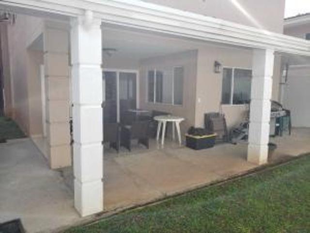 Alquilo residencia en villa tiber