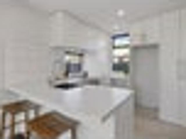 Apartment for sale in Heathcote, Canterbury