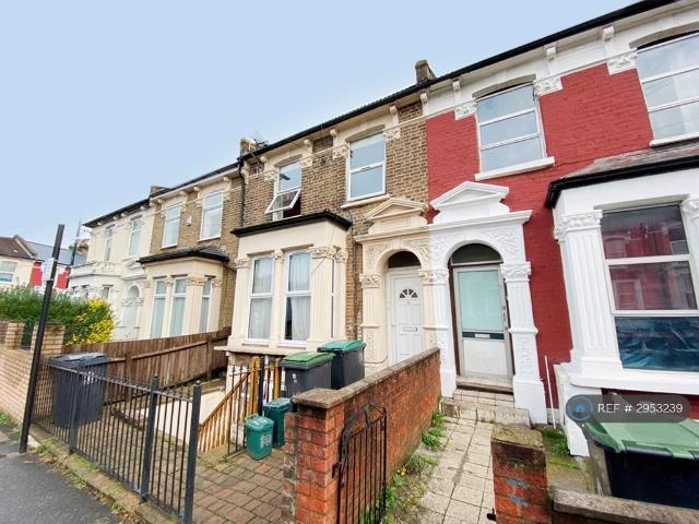 House for rent in Stroud Green, Greater London