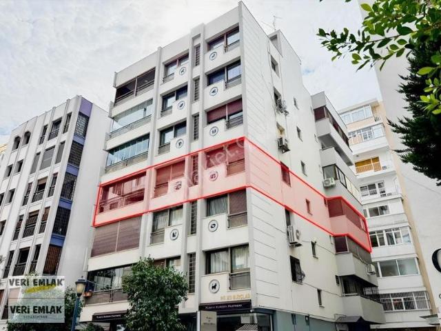 İzmir, Konak içerisinde satılık mülk