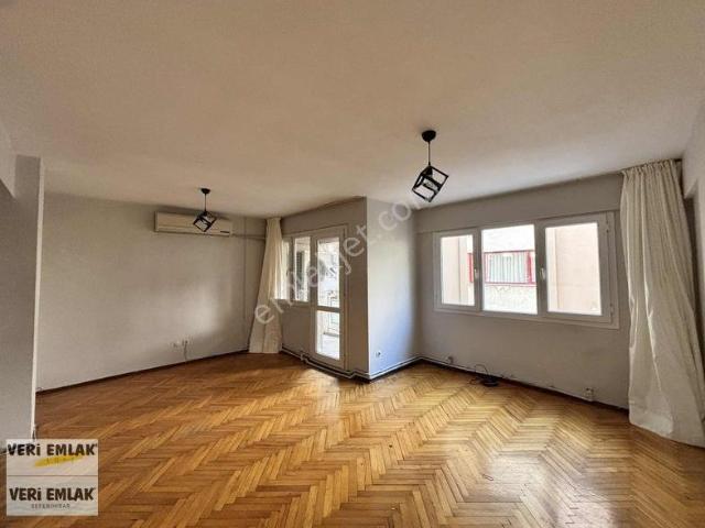 İzmir, Konak içerisinde kiralık mülk