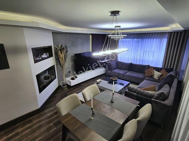 Konak, İzmir içerisinde satılık mülk