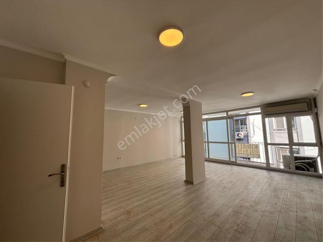Konak, İzmir içerisinde kiralık mülk