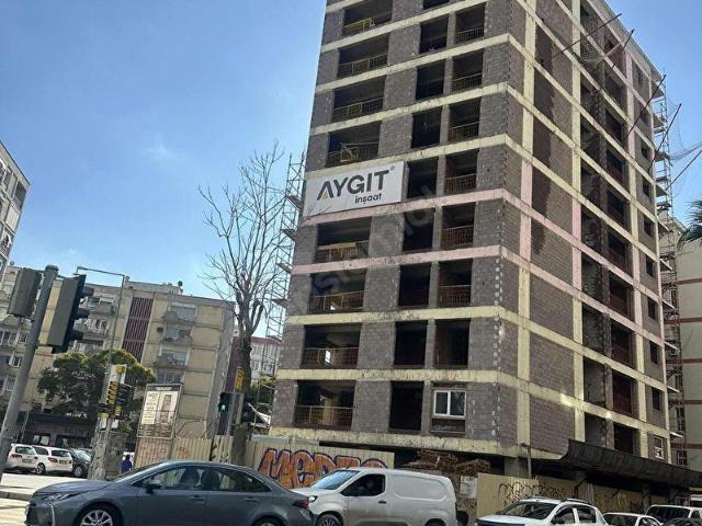 İzmir, Konak içerisinde satılık mülk