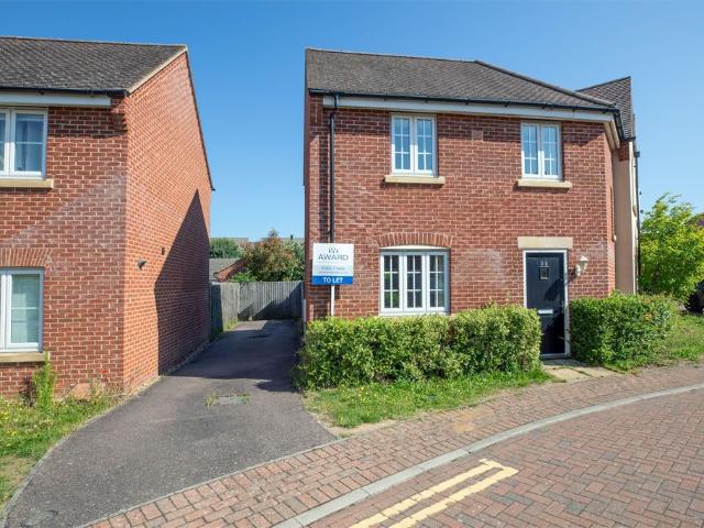 House for rent in Loves Farm, Huntingdon