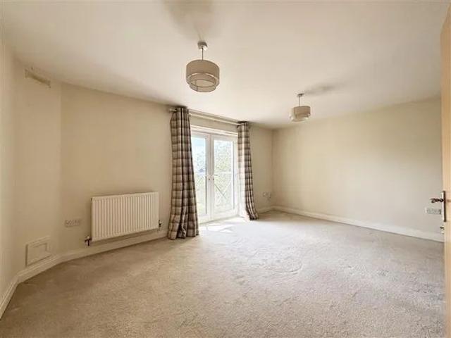 Apartment for rent in Alstone, Golden Valley