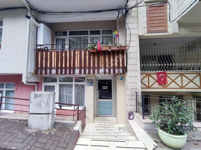 İzmit, Kocaeli içerisinde satılık mülk