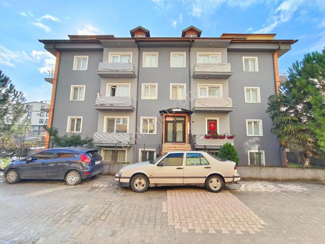İzmit, Kocaeli içerisinde kiralık mülk