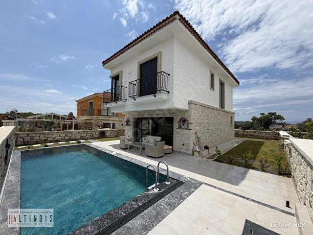 Çeşme, İzmir içerisinde satılık Villa