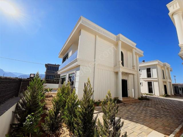 Döşemealti, Antalya içerisinde satılık Villa