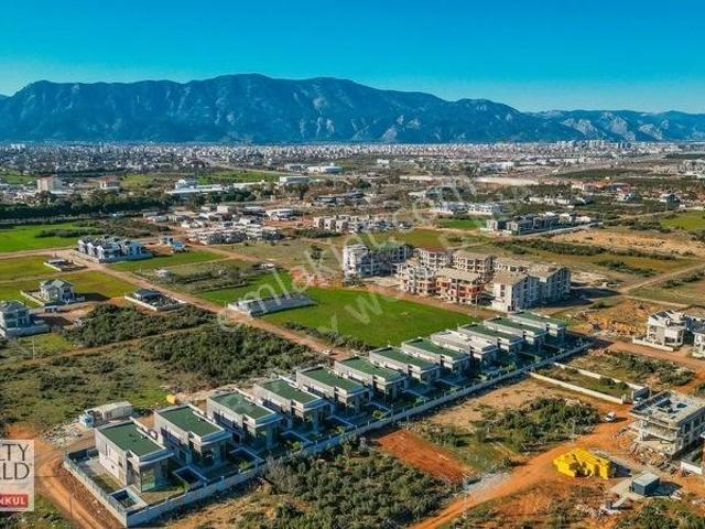 Döşemealtı, Döşemealti içerisinde kiralık Villa