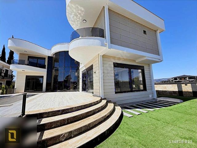 Bahçeyaka Mah., Döşemealtı içerisinde satılık Villa