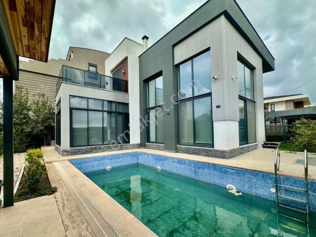 Döşemealti, Antalya içerisinde kiralık Villa