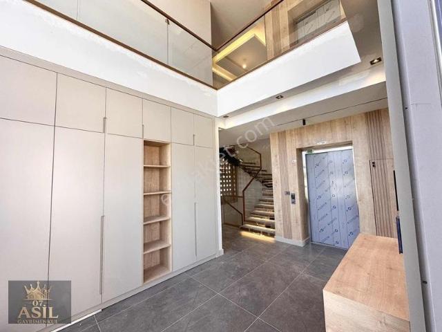 Döşemealti, Antalya içerisinde satılık Villa