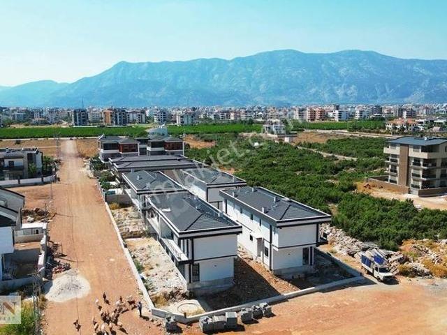 Bahçeyaka Mah., Döşemealtı içerisinde satılık Villa