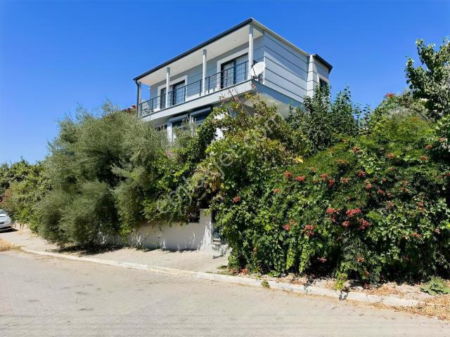 Ayvalik, Balikesir içerisinde satılık Villa