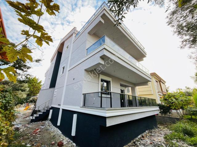 Edremit, Balikesir içerisinde satılık Villa