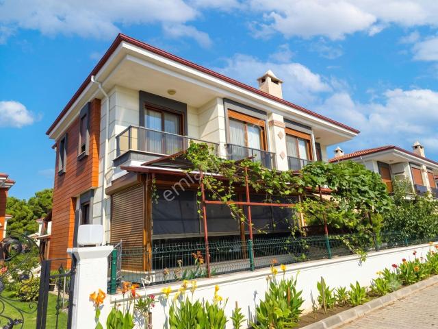 Edremit, Balikesir içerisinde satılık Villa