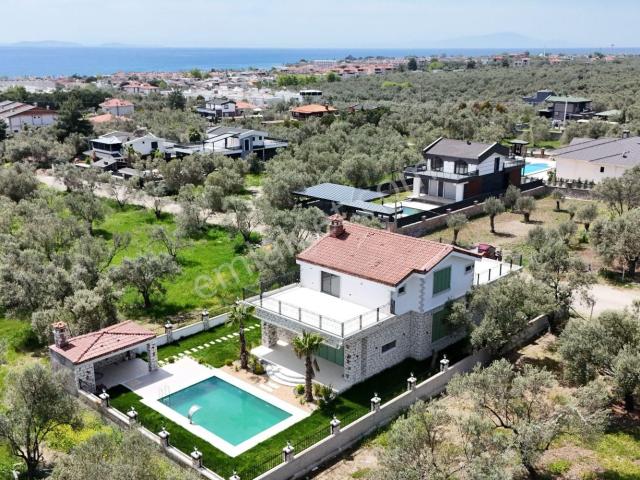 Edremit, Balikesir içerisinde satılık Villa