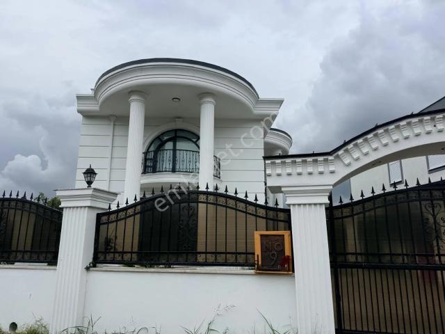 Tokmak, Altınova içerisinde satılık Villa