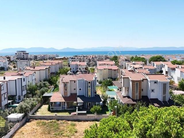 Ayvalik, Balikesir içerisinde satılık Villa