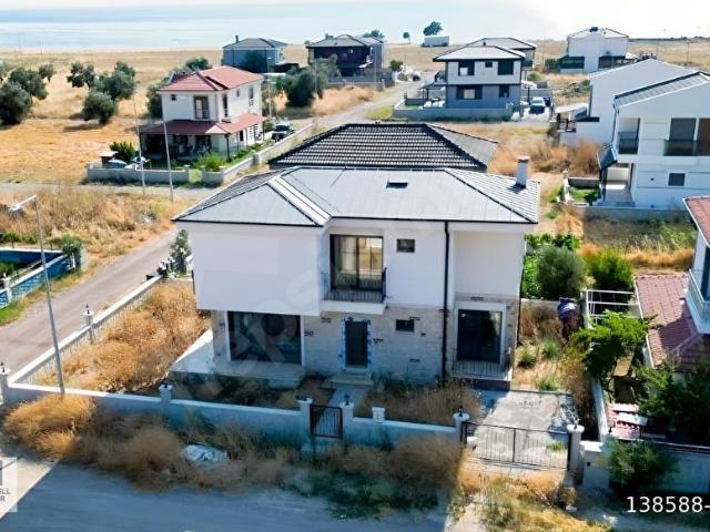 Ayvalik, Balikesir içerisinde satılık Villa